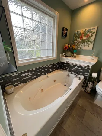 $400,000 | 2499 Crestwood Drive, Adrian, MI 49221
