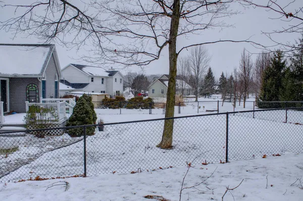 $400,000 | 2499 Crestwood Drive, Adrian, MI 49221