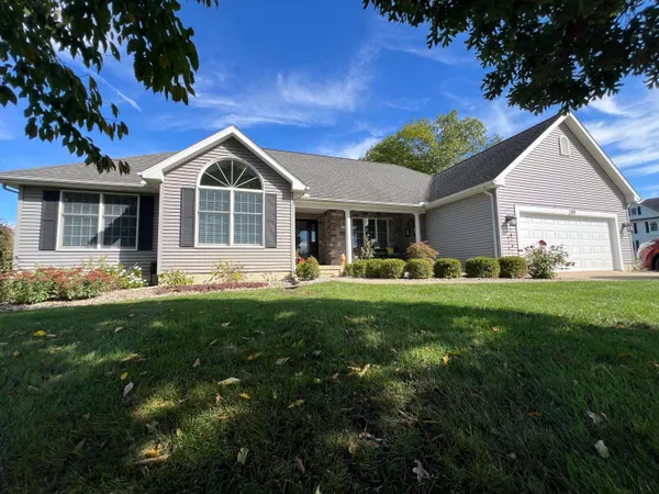 $400,000 | 2499 Crestwood Drive, Adrian, MI 49221