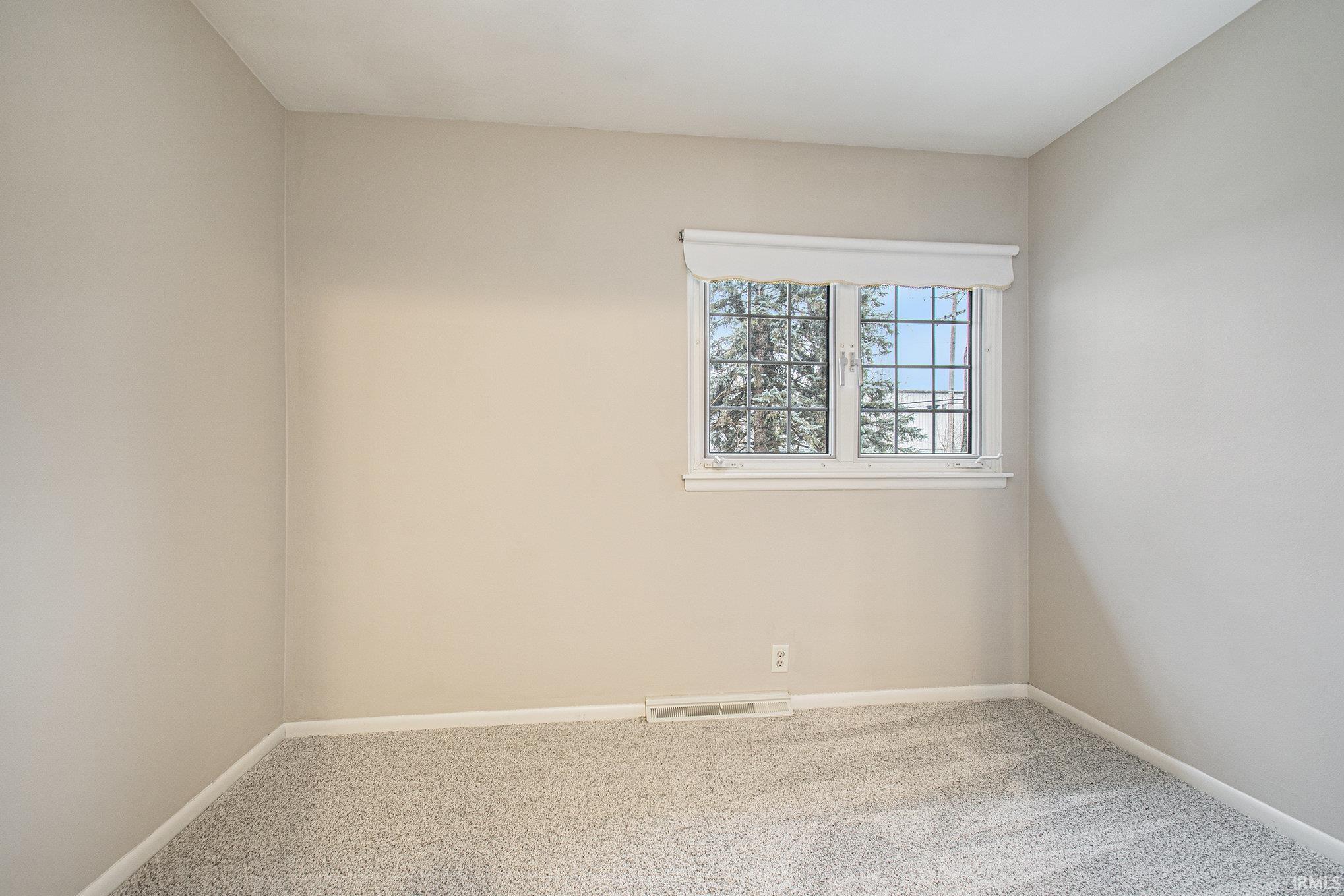 23501 Brick Road South Bend, IN 46628 - Photo 20 of 36