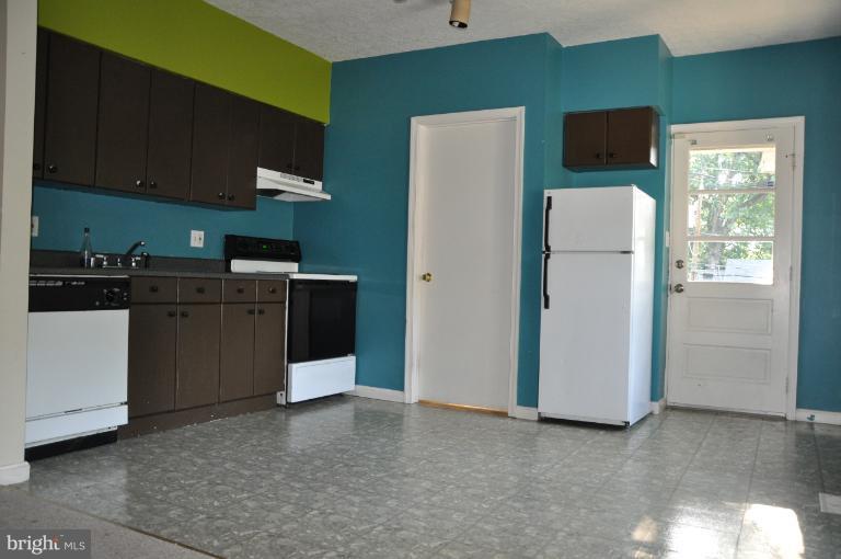 4601 Keswick Road Baltimore, MD 21210 - Photo 7 of 30 Kitchen