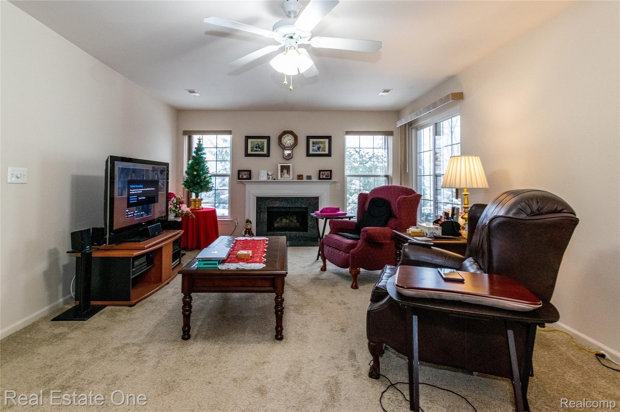 3531 Oakmonte Boulevard Rochester, MI 48306 - Photo 5 of 25 3531OakmonteBlvd-3.jpg