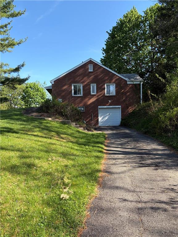359 Dorseyville Road Pittsburgh, PA 15215 - Photo 27 of 29 a front view of a house with a yard