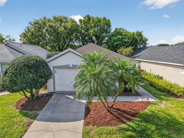 $325,000 | 3022 Andover Court, Mount Dora, FL 32757