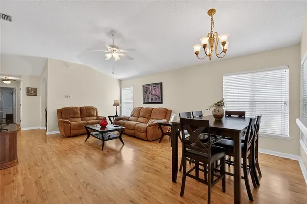 $325,000 | 3022 Andover Court, Mount Dora, FL 32757