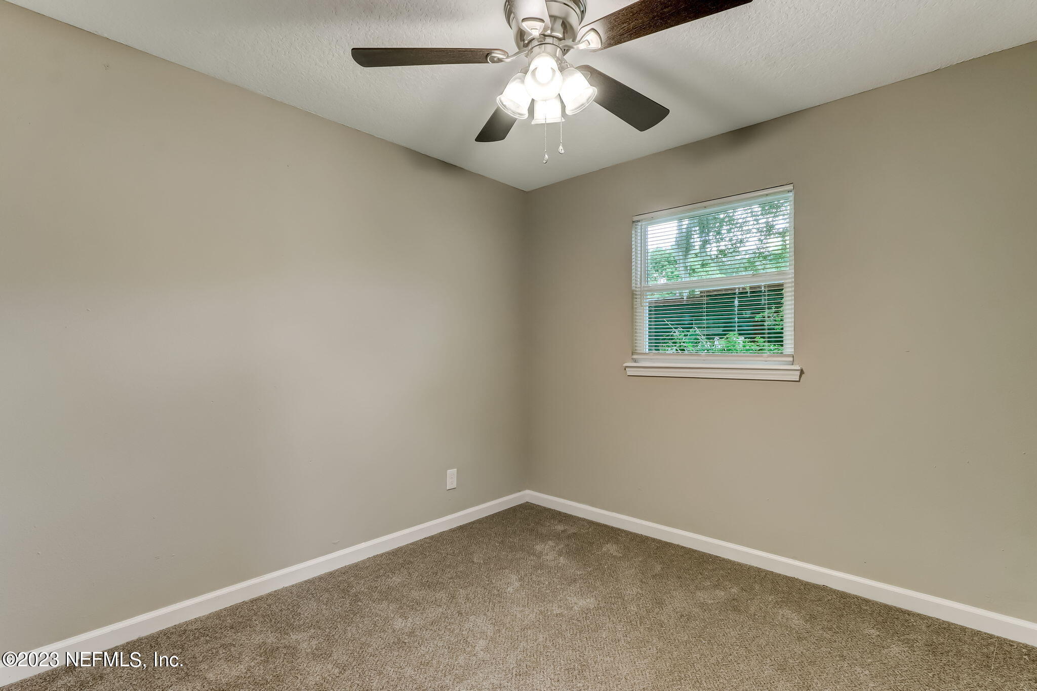 8604 Bermuda Road Jacksonville, FL 32208 - Photo 17 of 31 Bedroom 1_8604_Bermuda_Rd_AA-25