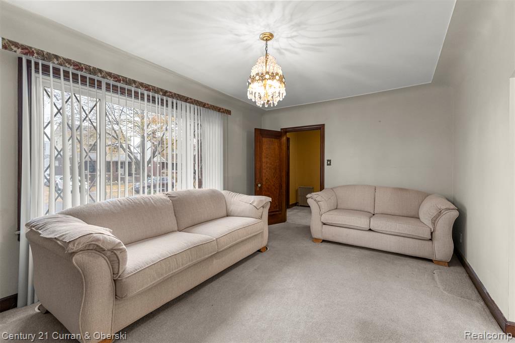 4875 Maple Street Dearborn, MI 48126 - Photo 6 of 36 Gallery Image 6