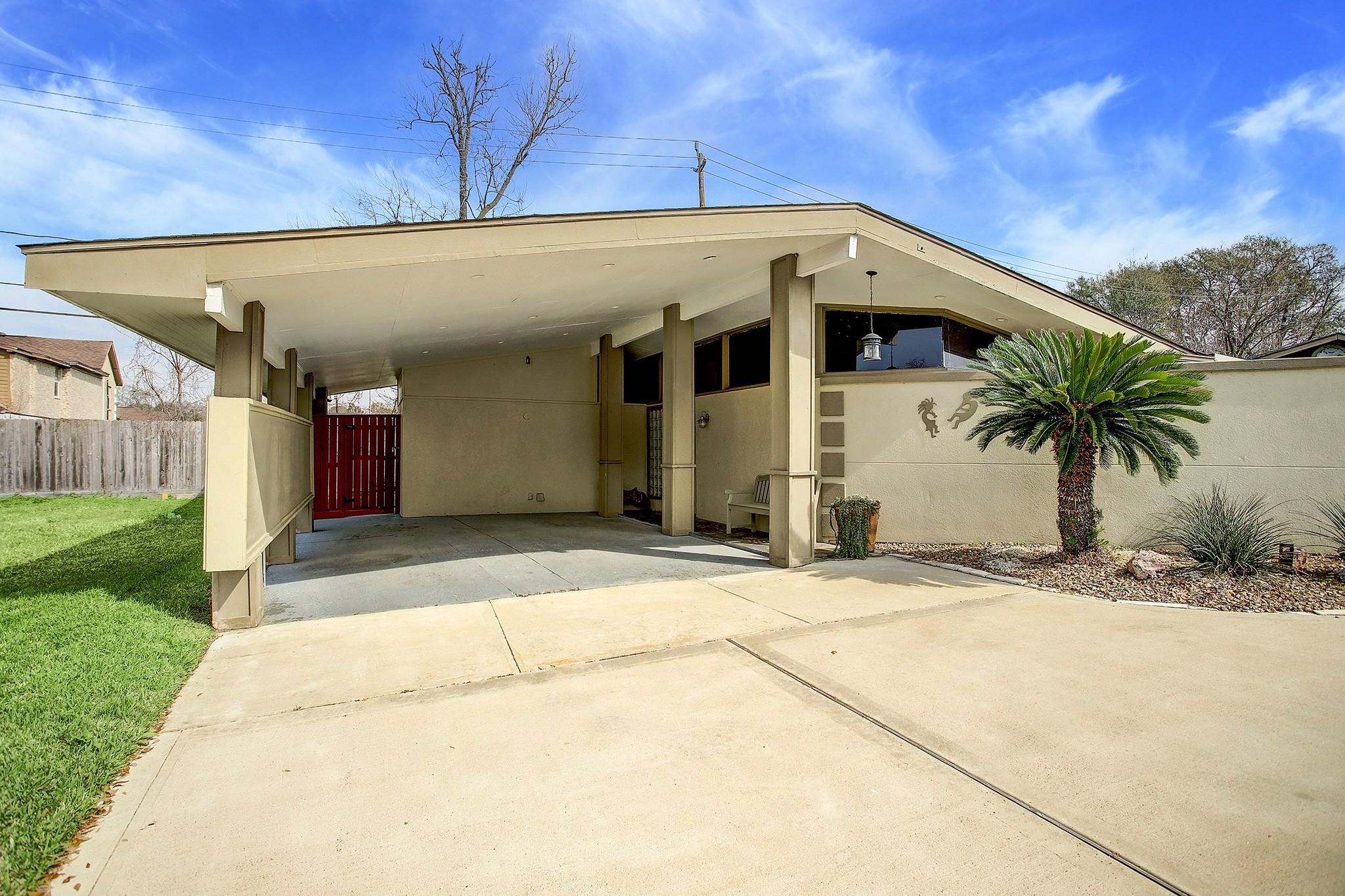 5303 Tallow Lane Houston, TX 77021 - Photo 2 of 32