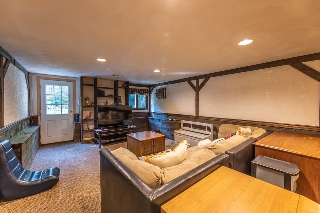 55 Barefoot Hill Road Sharon, MA 02067 - Photo 18 of 27 Gallery Image 18
