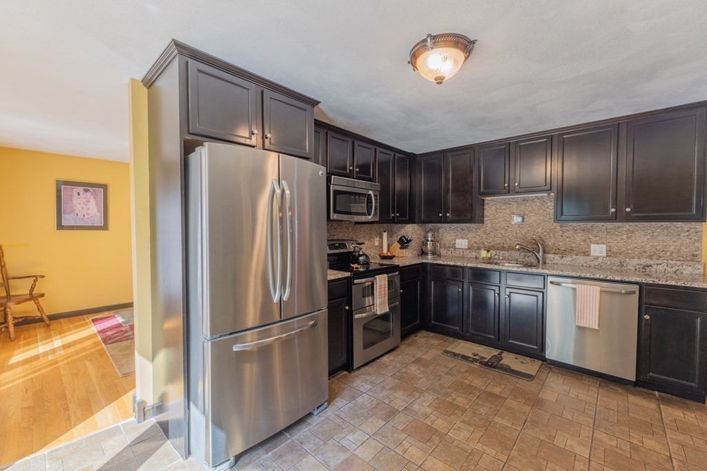 55 Barefoot Hill Road Sharon, MA 02067 - Photo 6 of 27 Gallery Image 6