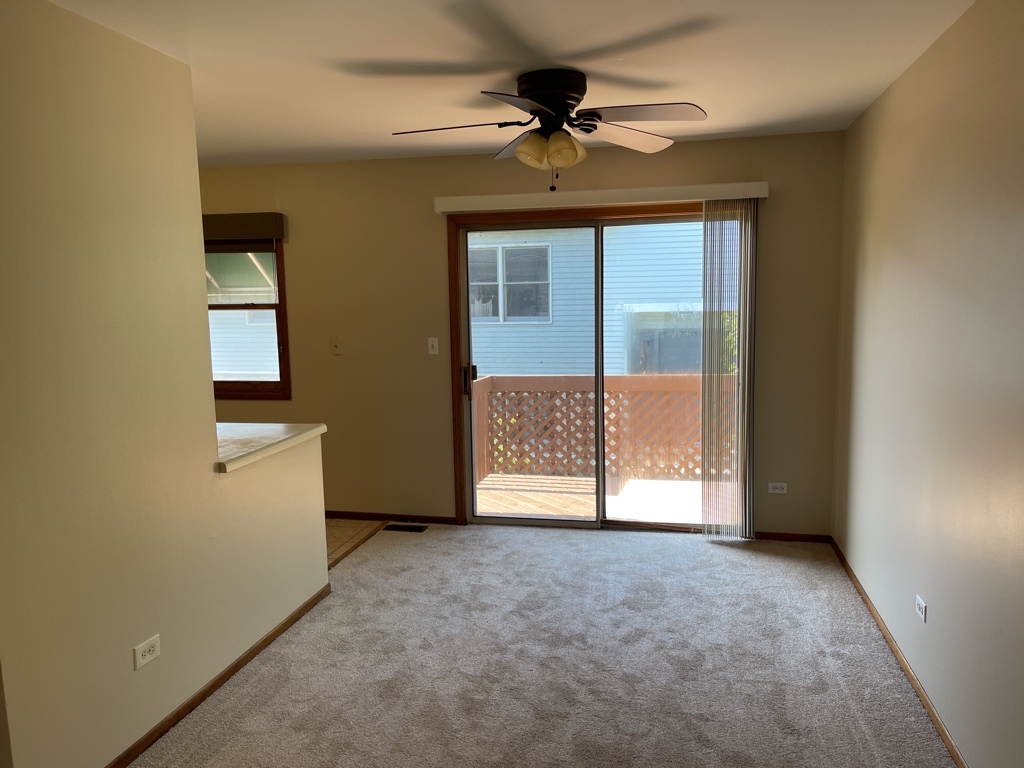 352 College Street Crystal Lake, IL 60014 - Photo 7 of 20