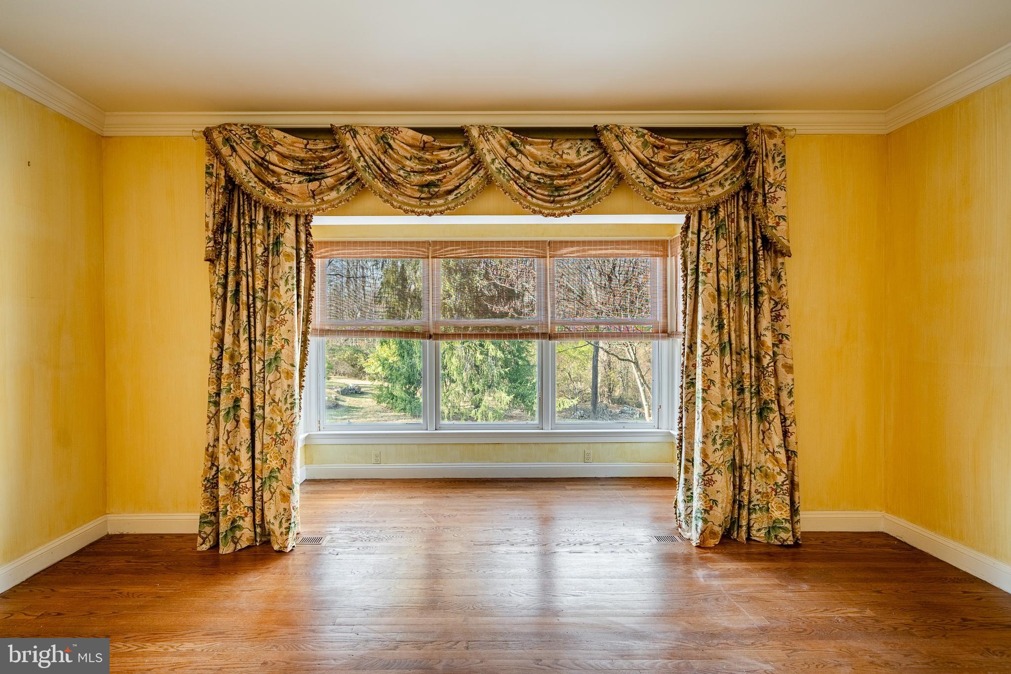 124 Center Mill Road Chadds Ford, PA 19317 - Photo 11 of 73 Living Room