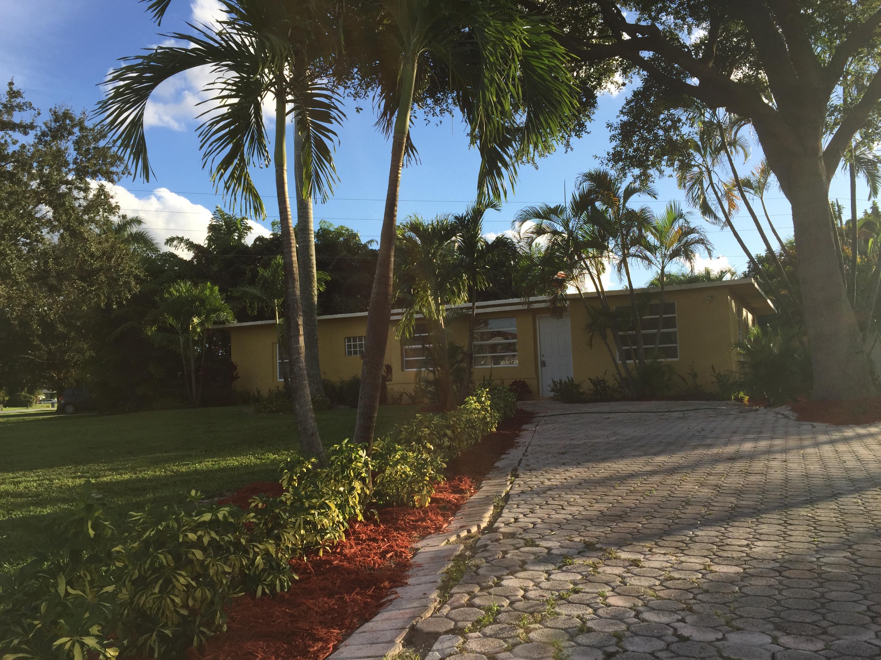 27 Springdale Road Lake Worth, FL 33467 - Photo 22 of 28 IMG_5371