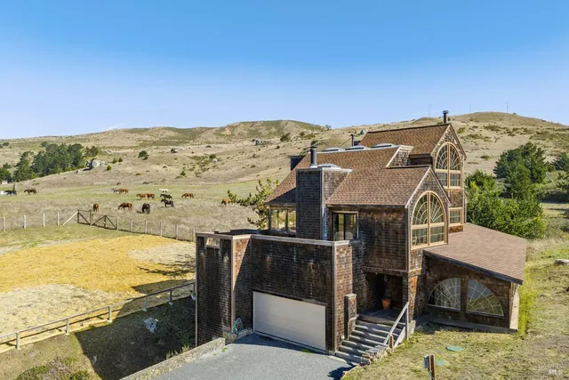 $1,600,000 | 2490-2520 Highway 1, Bodega Bay, CA 94923