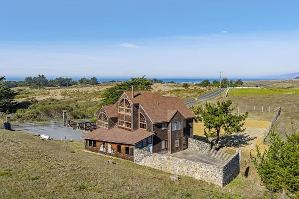 $1,550,000 | 2490 Highway 1, Bodega Bay, CA 94923