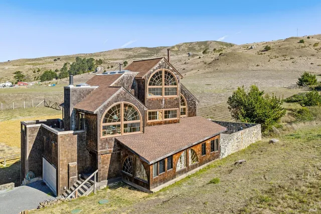 $1,600,000 | 2490-2520 Highway 1, Bodega Bay, CA 94923