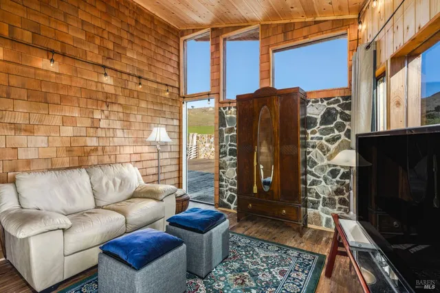 $1,600,000 | 2490-2520 Highway 1, Bodega Bay, CA 94923