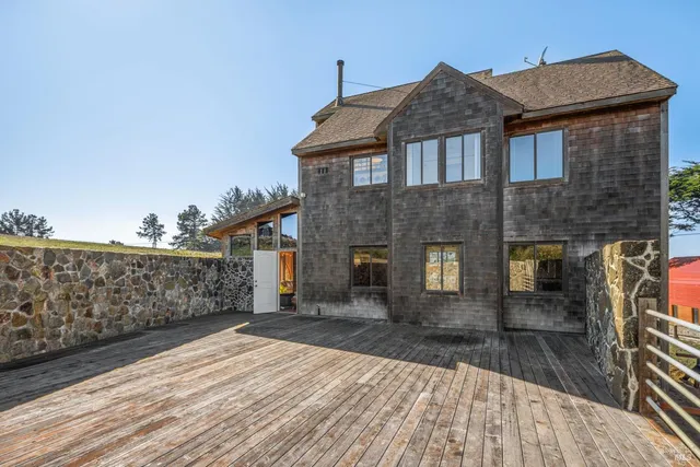 $1,600,000 | 2490-2520 Highway 1, Bodega Bay, CA 94923