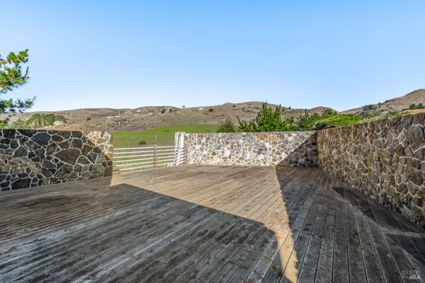 $1,550,000 | 2490 Highway 1, Bodega Bay, CA 94923