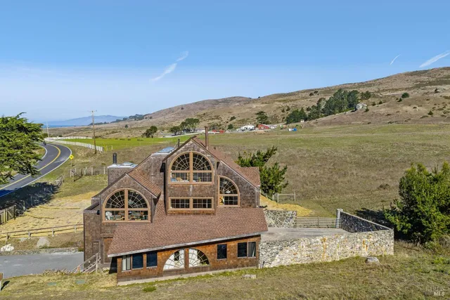 $1,600,000 | 2490-2520 Highway 1, Bodega Bay, CA 94923
