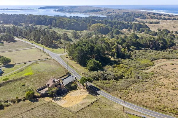 $1,550,000 | 2490 Highway 1, Bodega Bay, CA 94923