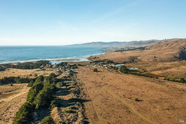 $1,550,000 | 2490 Highway 1, Bodega Bay, CA 94923