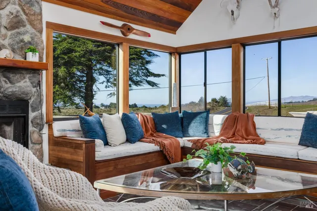 $1,600,000 | 2490-2520 Highway 1, Bodega Bay, CA 94923