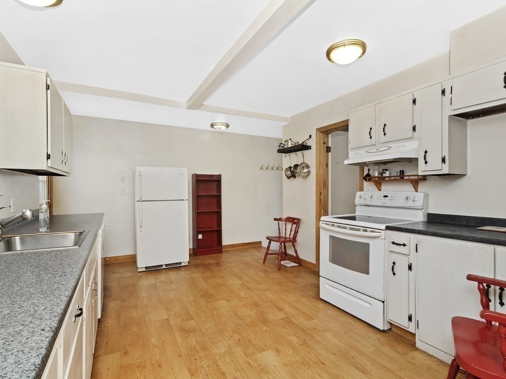 8 Sunset Road Wayland, MA 01778 - Photo 14 of 33 Gallery Image 14