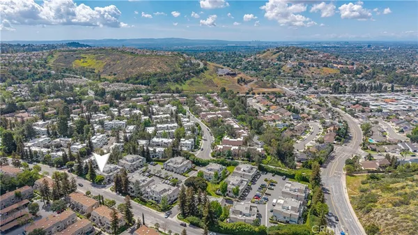 $3,000 | 5744 East Creekside Avenue, Unit 60, Orange, CA 92869