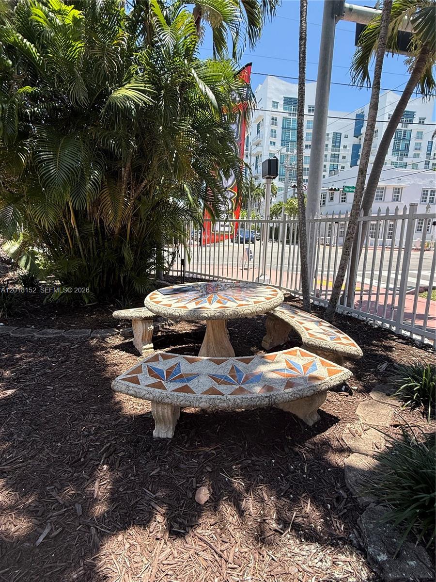 7710 Harding Avenue, Unit 7 Miami Beach, FL 33141 - Photo 5 of 9