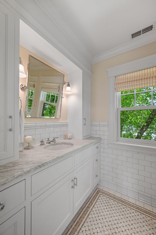 20 Elmwood Road Marblehead, MA 01945 - Photo 29 of 38