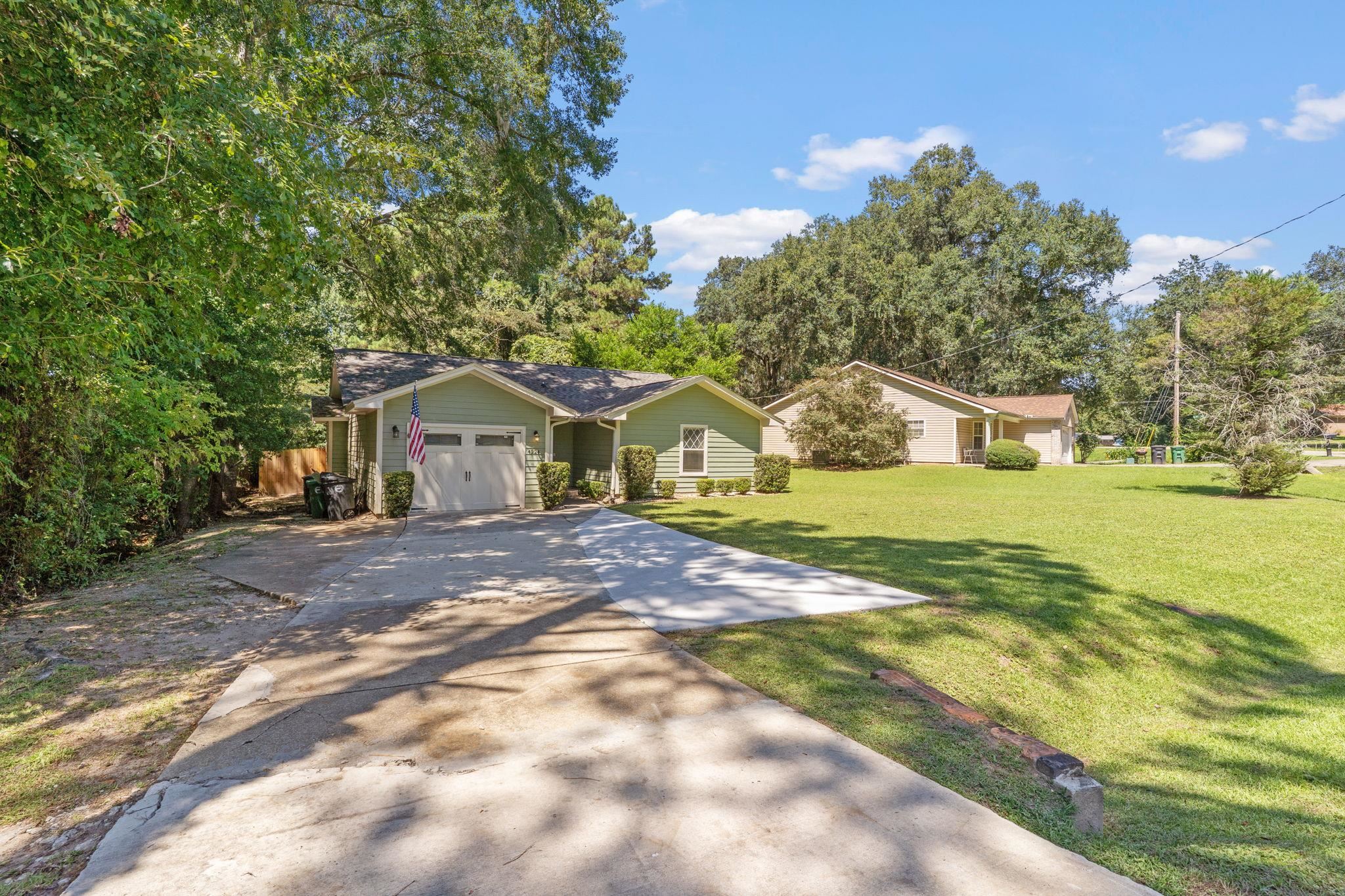 4224 Carnwath Road Tallahassee, FL 32303 - Photo 4 of 43