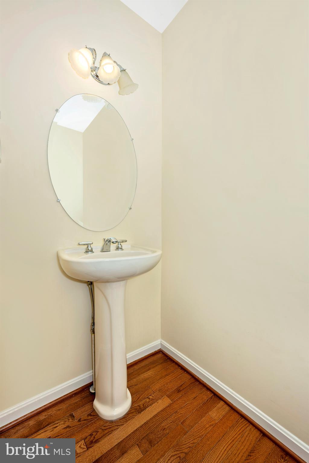 1705 Canal Run Drive Point of Rocks, MD 21777 - Photo 32 of 52 Powder room