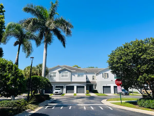 $2,200 | 3025 Grandiflora Drive, Greenacres, FL 33467