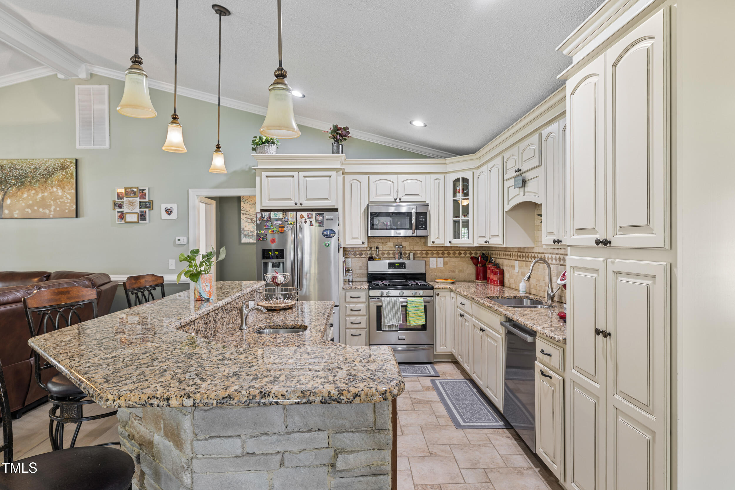 175 Galilee Road Smithfield, NC 27577 - Photo 15 of 40 175 galilee rd-smithfieldnc-22