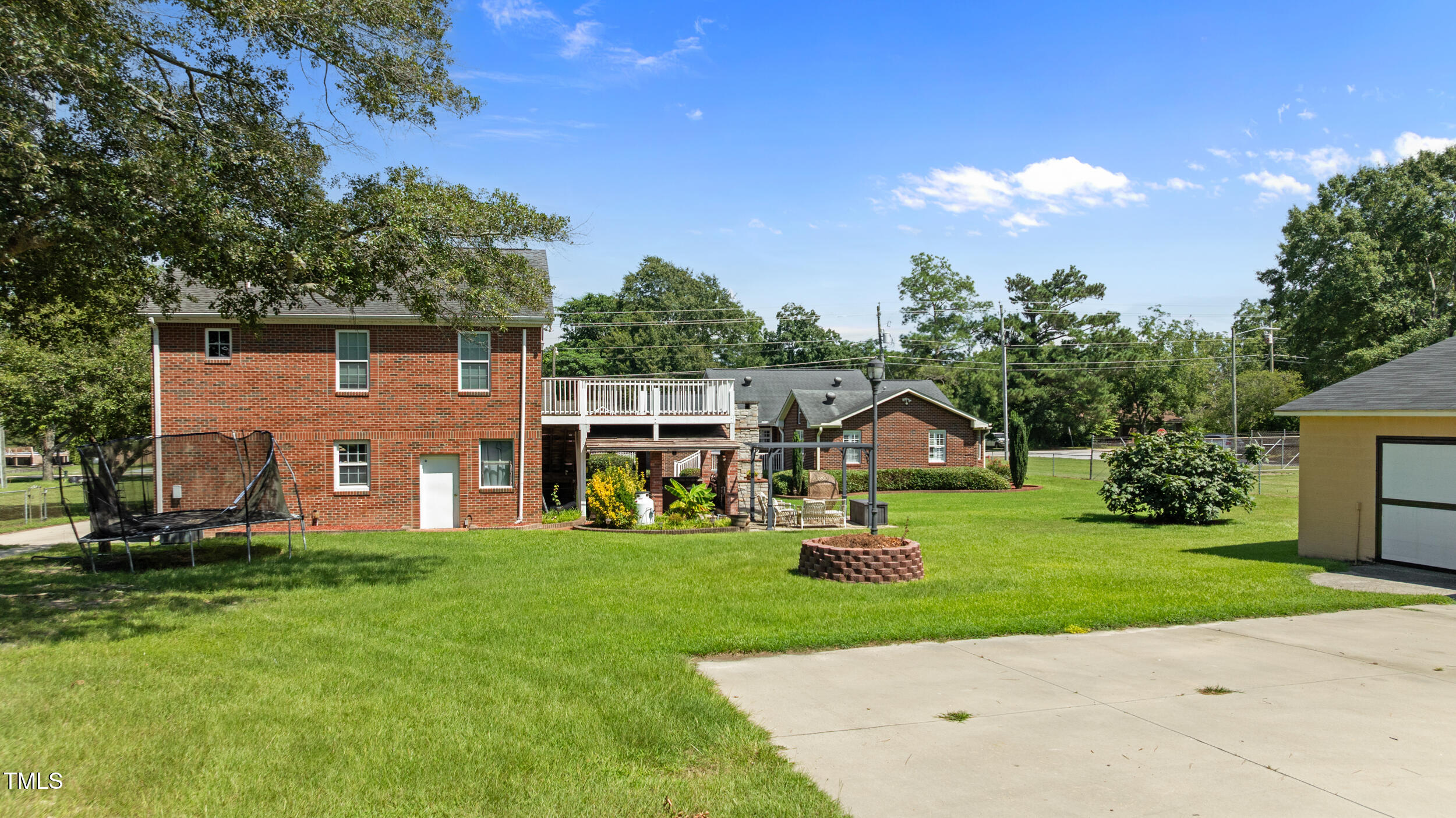 175 Galilee Road Smithfield, NC 27577 - Photo 8 of 40 175 galilee rd-smithfieldnc-15