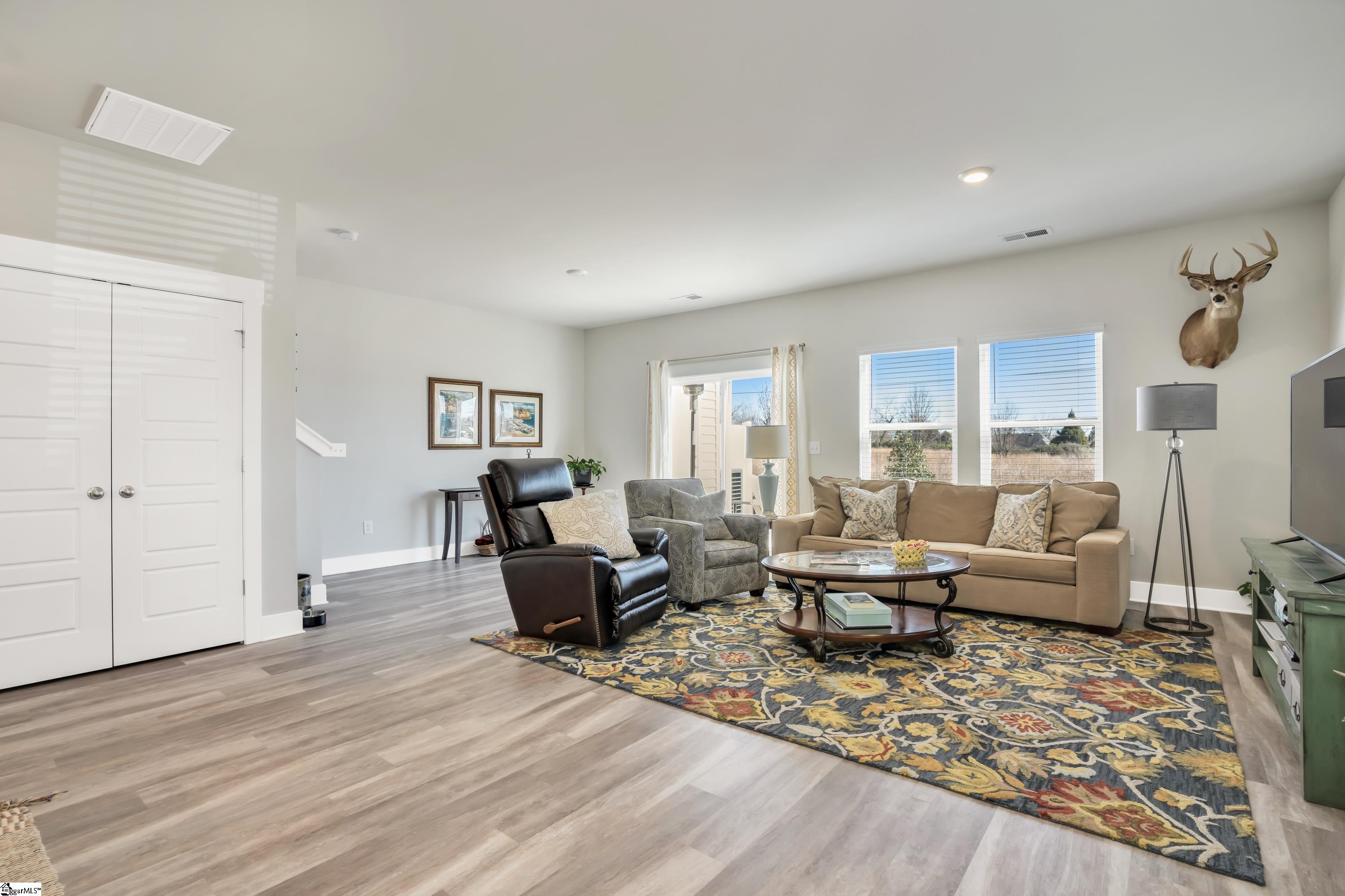211 Quickstep Drive Greer, SC 29650 - Photo 4 of 18 Gallery Image 4