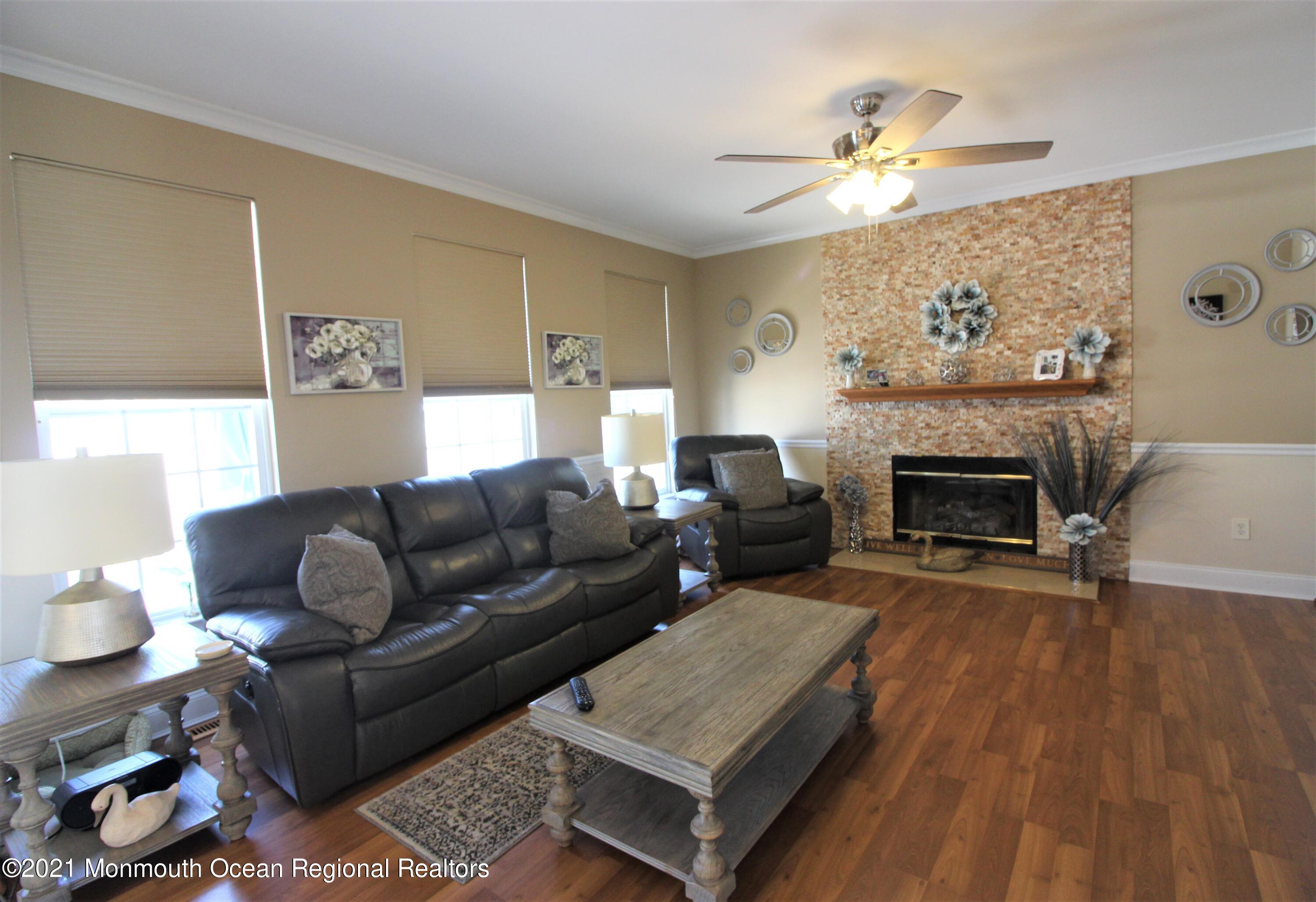 24 Tupelo Road Bayville, NJ 08721 - Photo 11 of 25 IMG_4758 (2)