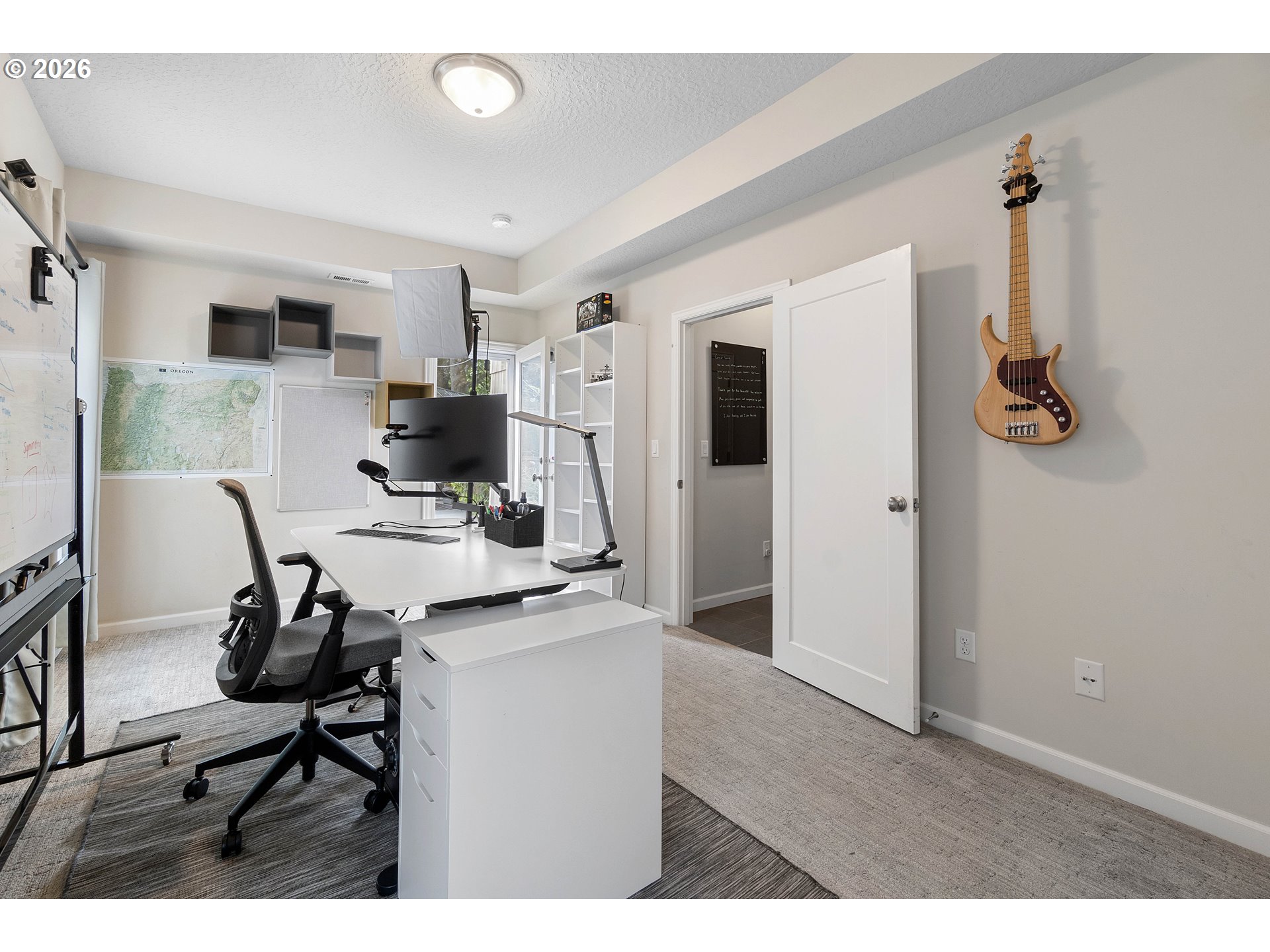 8435 Southwest 11th Avenue Portland, OR 97219 - Photo 35 of 47