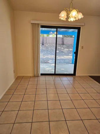 $1,295 | 4900 Loma Loop, Sierra Vista, AZ 85635