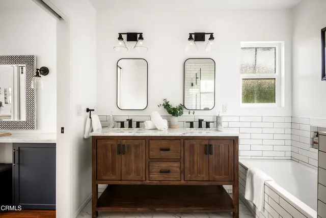 $1,375,000 | 1640 North Altadena Drive, Pasadena, CA 91107