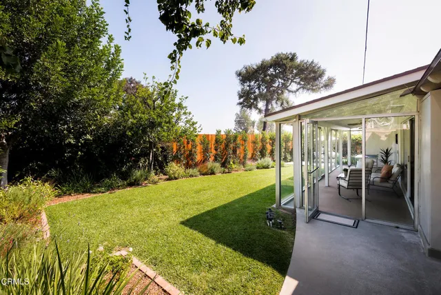 $1,375,000 | 1640 North Altadena Drive, Pasadena, CA 91107