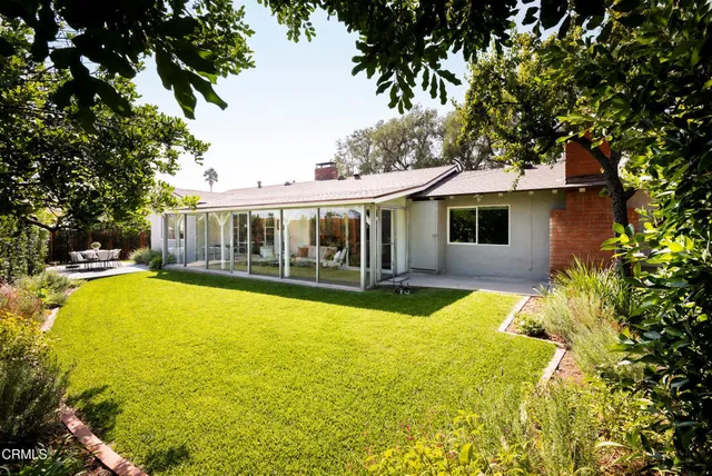 $1,375,000 | 1640 North Altadena Drive, Pasadena, CA 91107