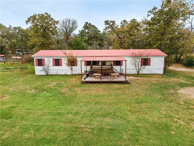 $280,000 | 107 Lakewood Circle, Somerville, TX 77879