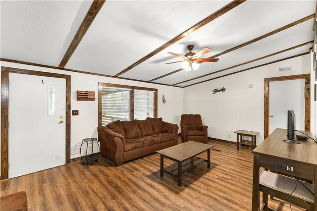 $280,000 | 107 Lakewood Circle, Somerville, TX 77879