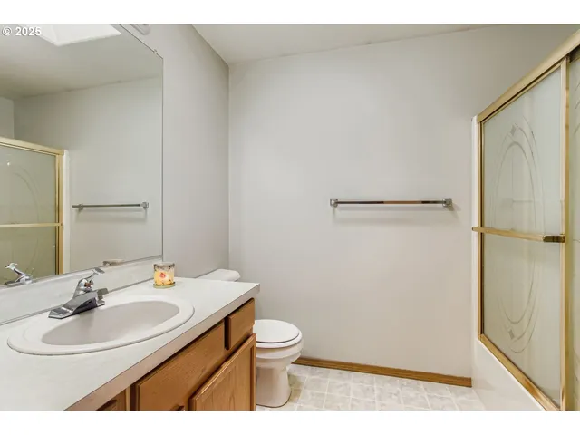 $465,000 | 9827 North Ivanhoe Street, Portland, OR 97203