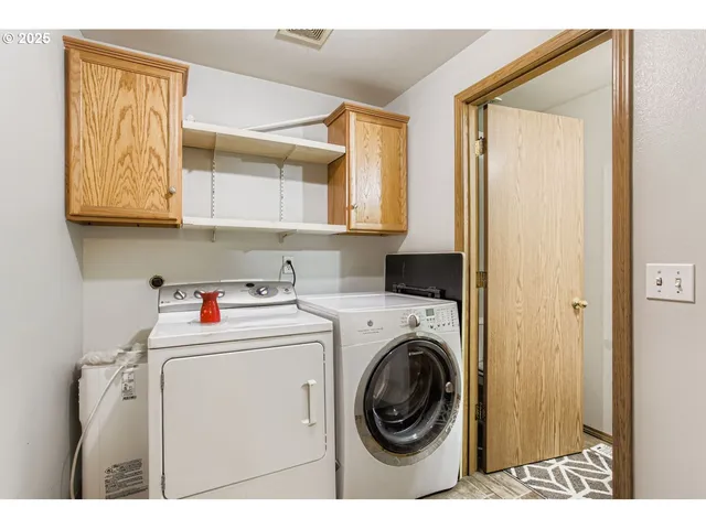 $465,000 | 9827 North Ivanhoe Street, Portland, OR 97203