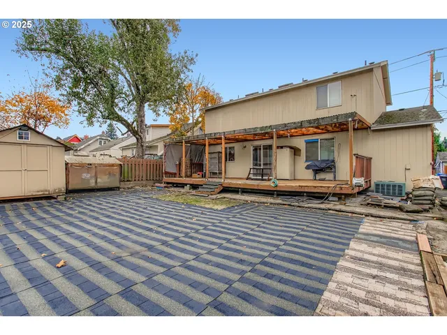 $465,000 | 9827 North Ivanhoe Street, Portland, OR 97203