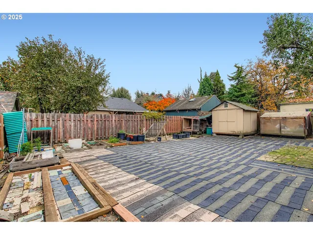 $465,000 | 9827 North Ivanhoe Street, Portland, OR 97203