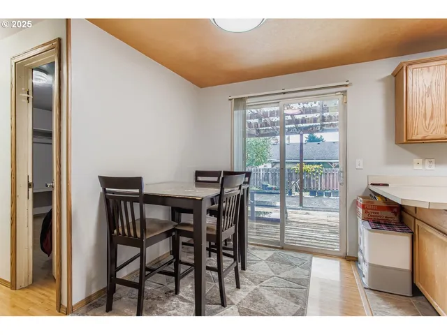 $465,000 | 9827 North Ivanhoe Street, Portland, OR 97203